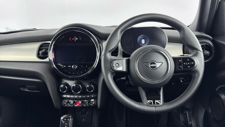 MINI Hatchback 1.5 Cooper Exclusive Premium 5dr Auto Petrol Hatchback